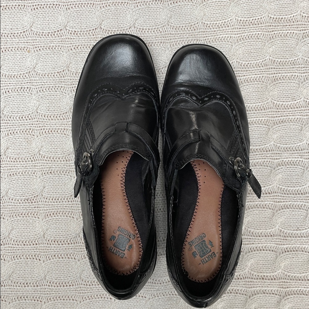 Earth Origins Sz 7.5 Womens "Carma 2" Black Wingtip Leather Slip On Shoes - Picture 7 of 15